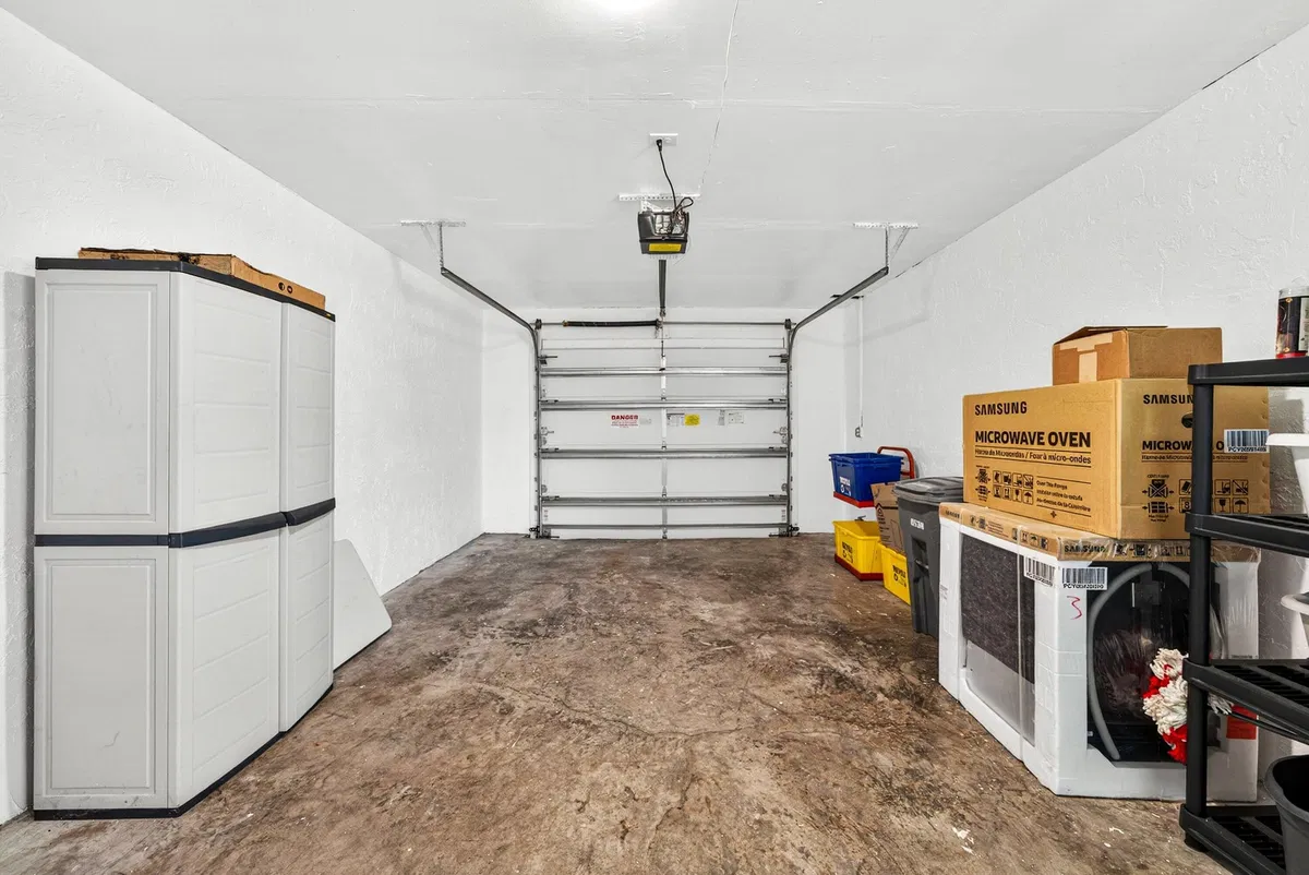 Residence photo 25