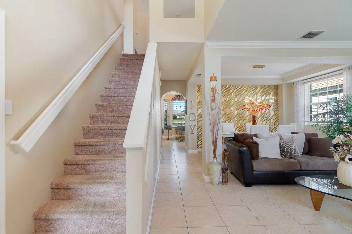 Residence photo 4