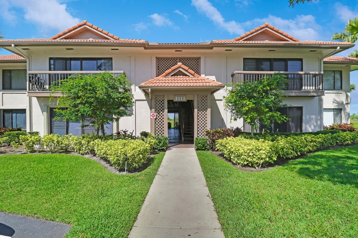 PGA National Palm Beach Gardens Unit 104