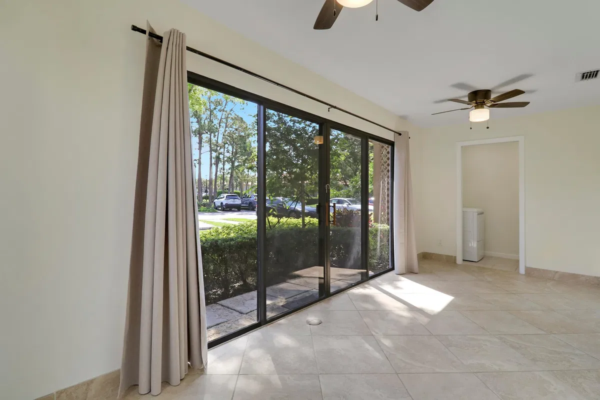 PGA National Palm Beach Gardens Unit 104 photo 19