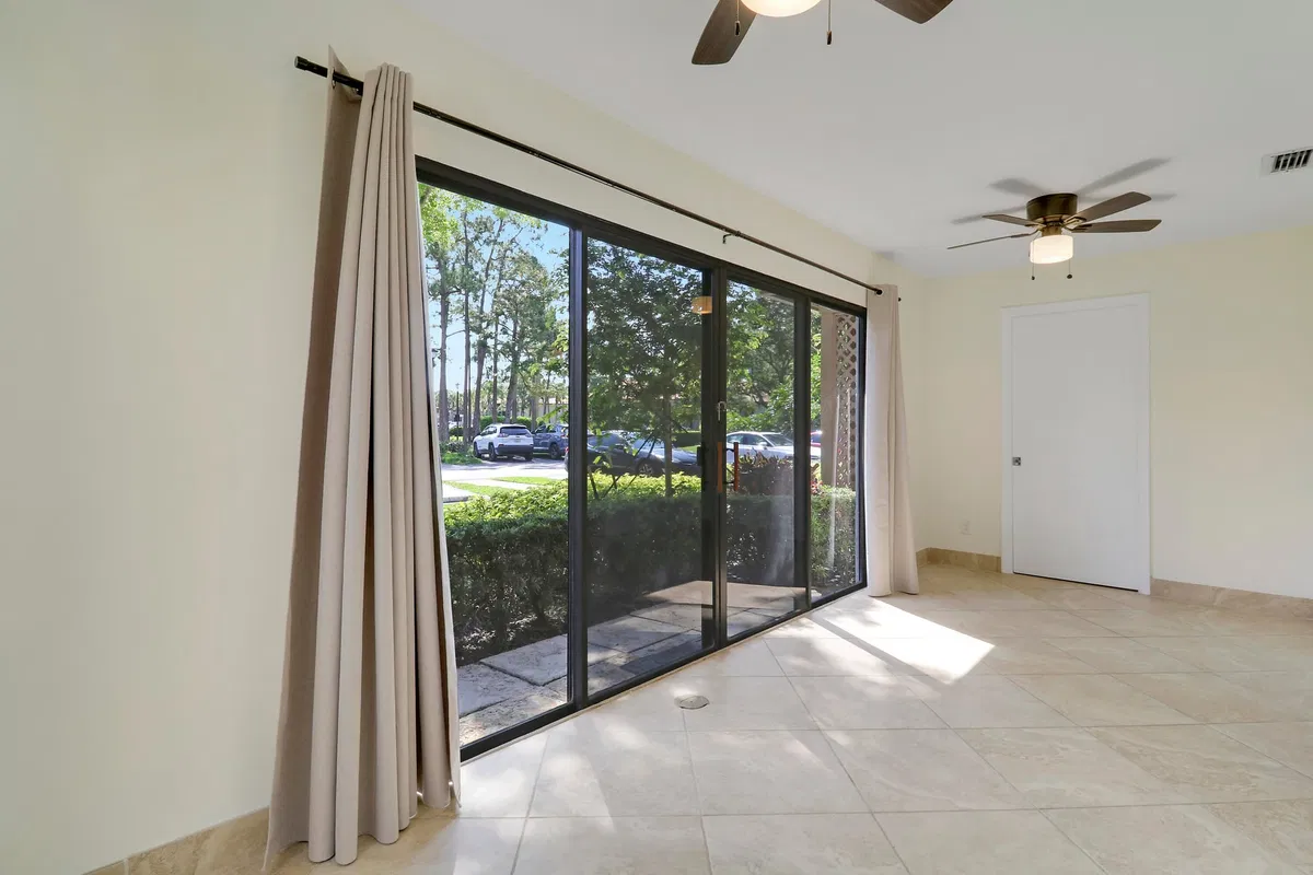 PGA National Palm Beach Gardens Unit 104 photo 22