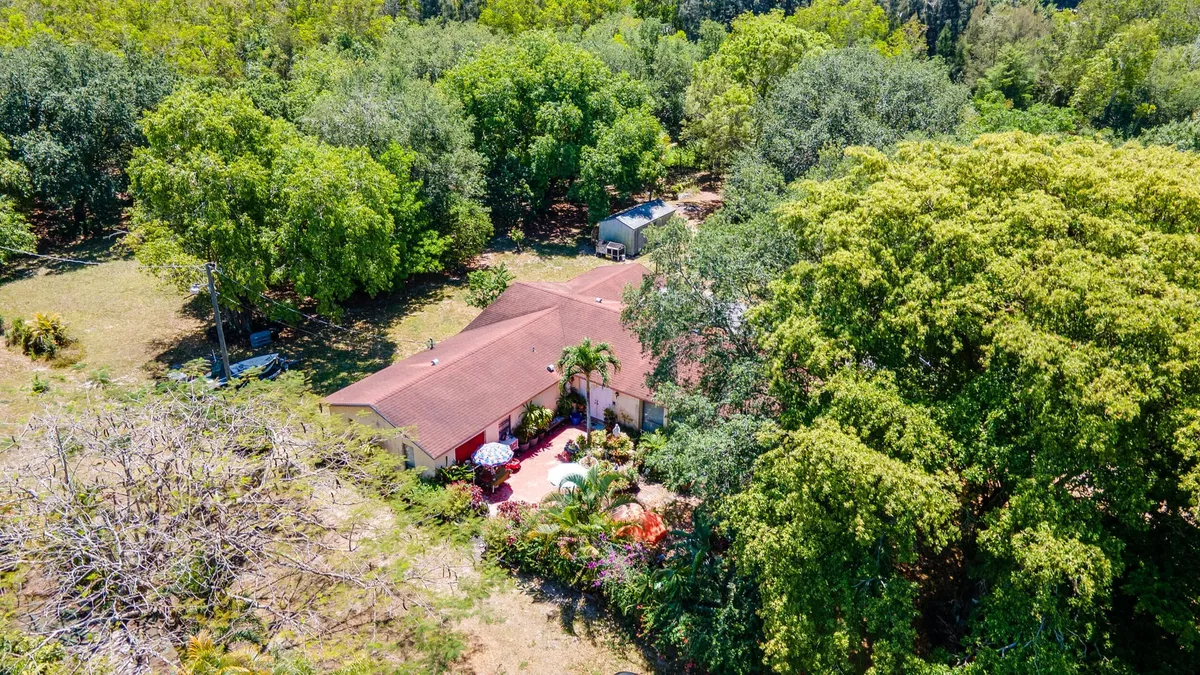  Residence photo 10