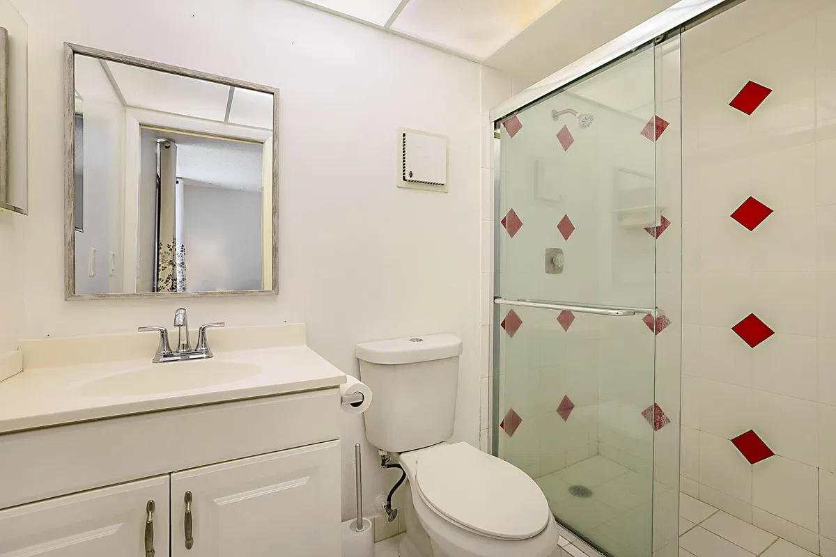 Unit 117 photo 19