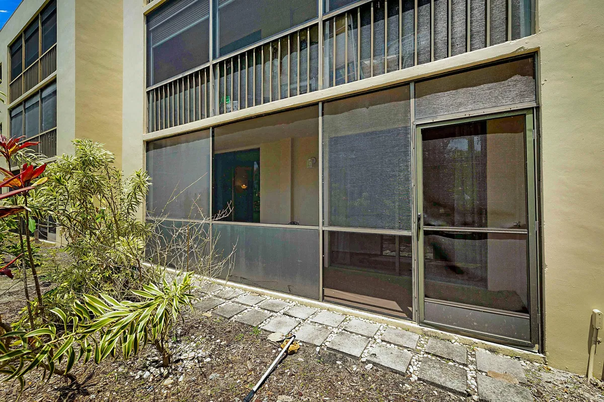  Unit 117 photo 22