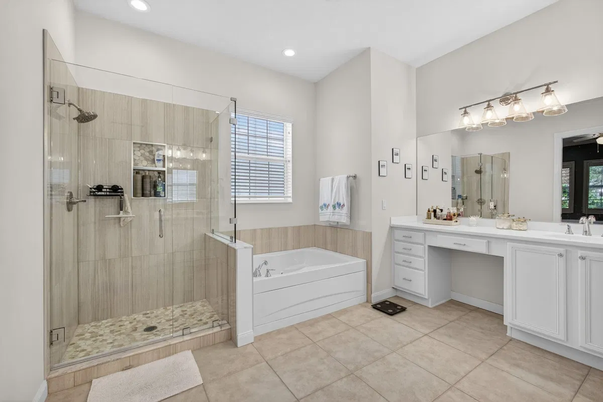 Mallory Creek Abacoa Residence photo 34