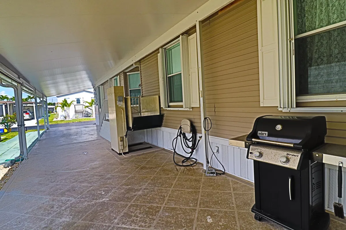 Residence photo 4