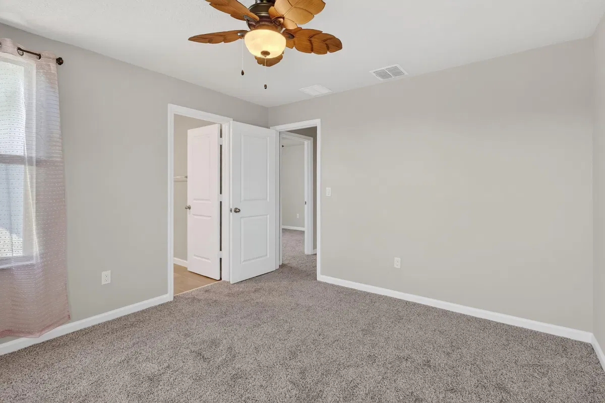  Residence photo 28