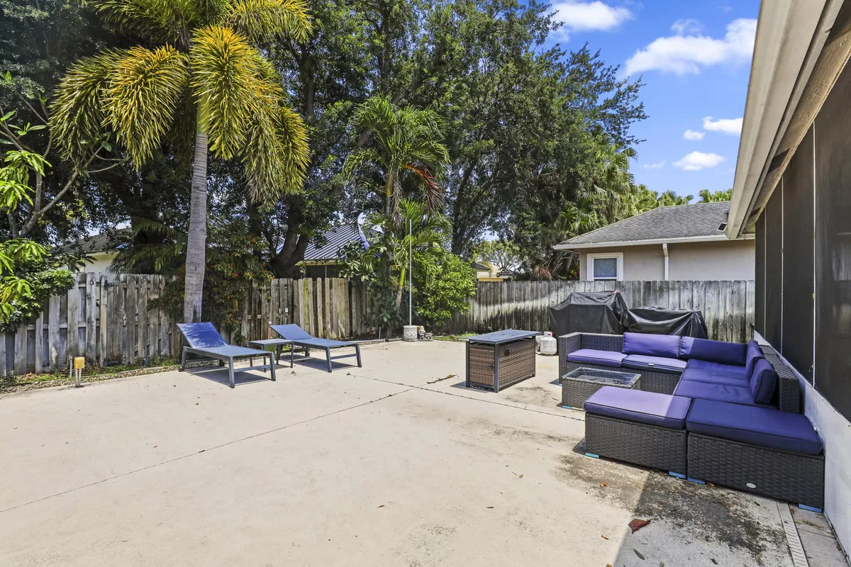 Residence photo 31