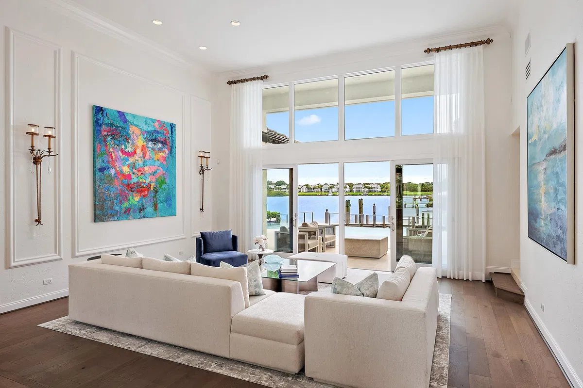 Admirals Cove Residence photo 10