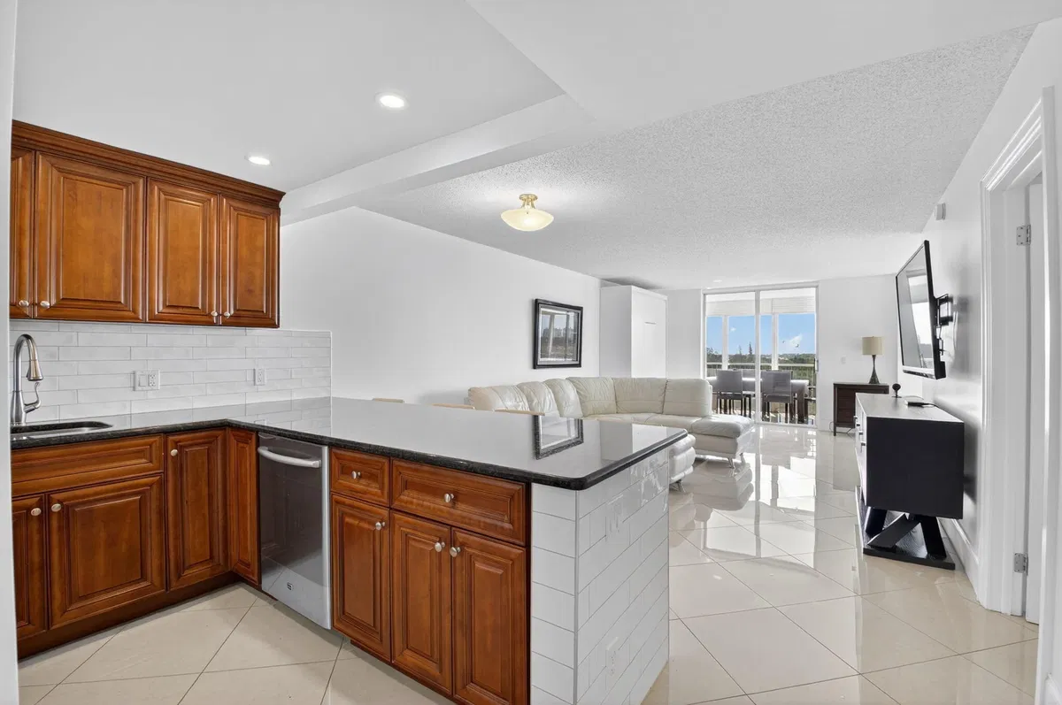 5500 NW 2nd Boca Unit 718