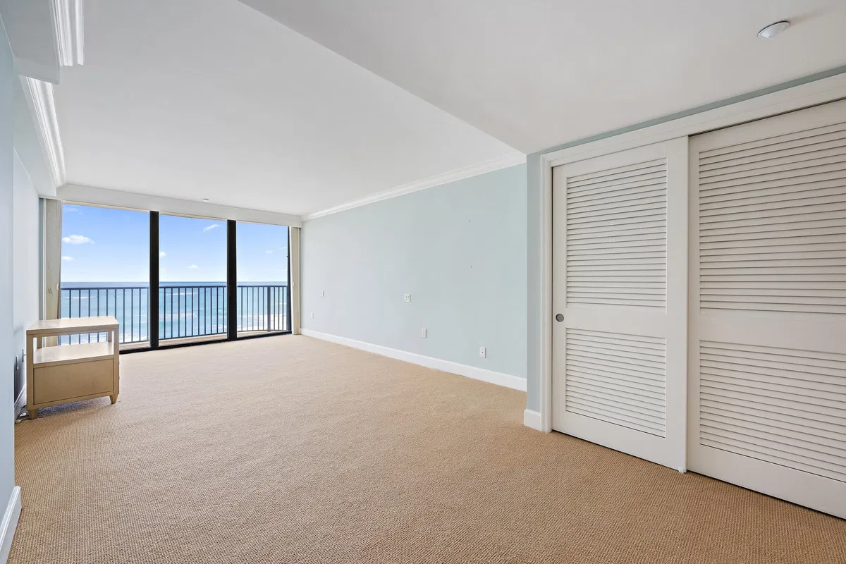Unit 202 photo 16