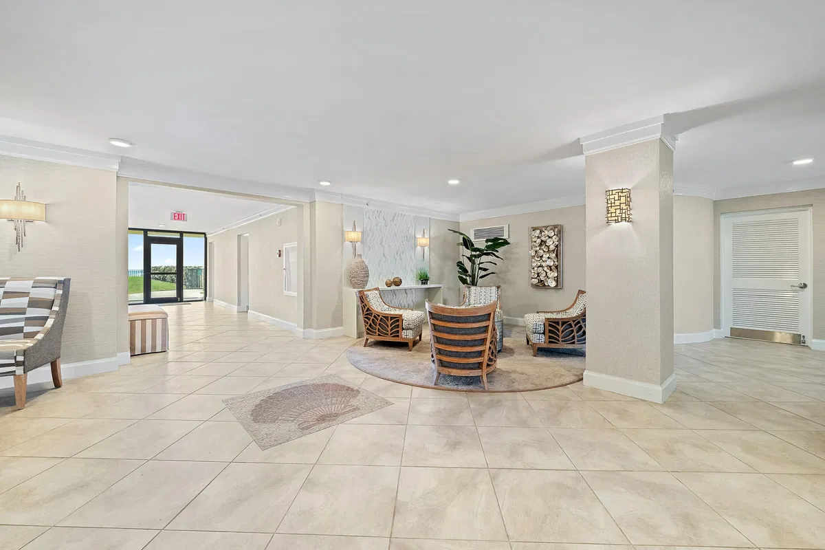 Unit 202 photo 25