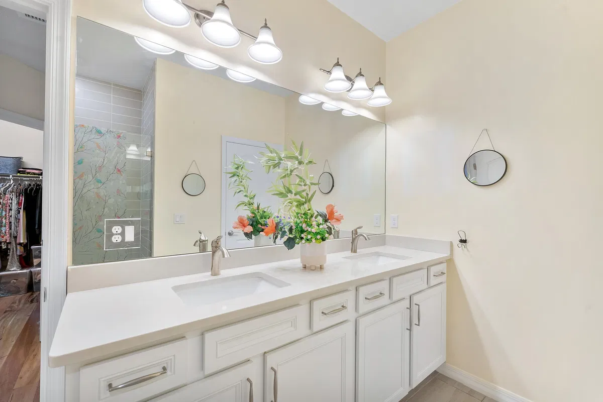 Residence photo 28