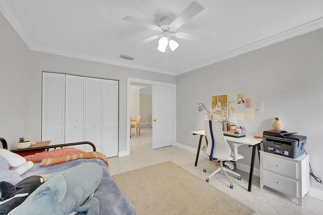 Unit 202 photo 13