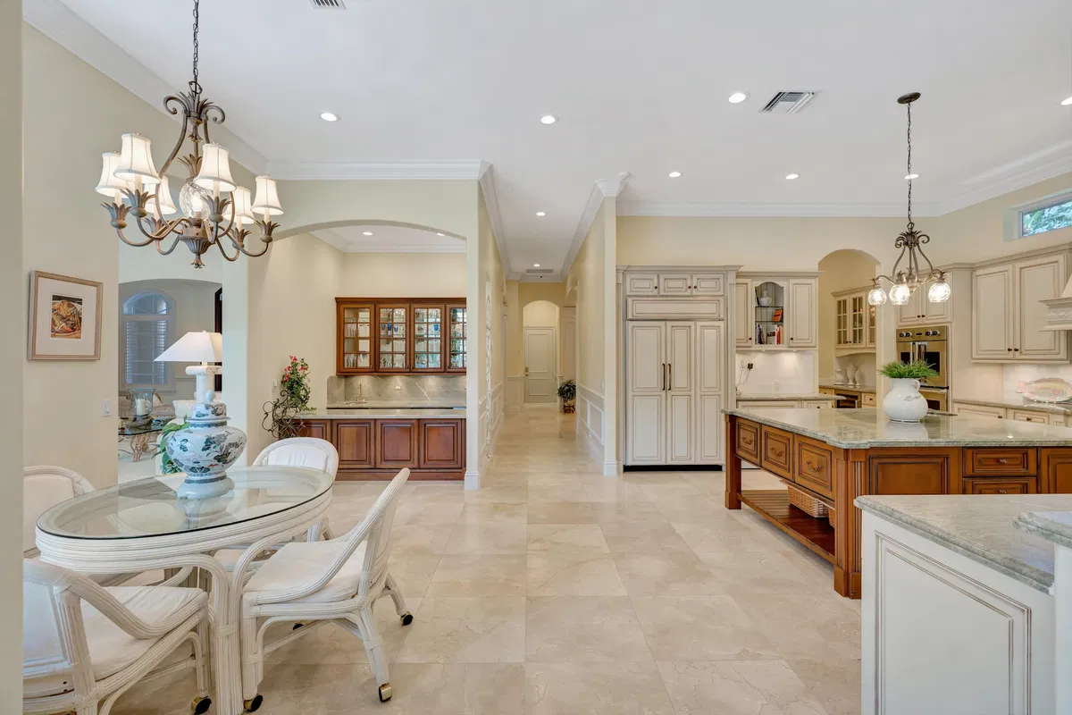 Admirals Cove Residence photo 13