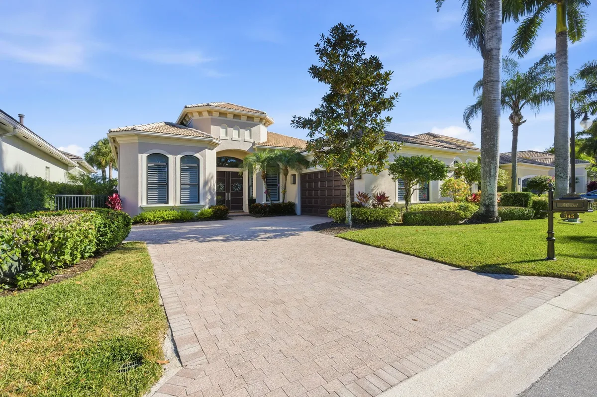 Mirasol Country Club Residence