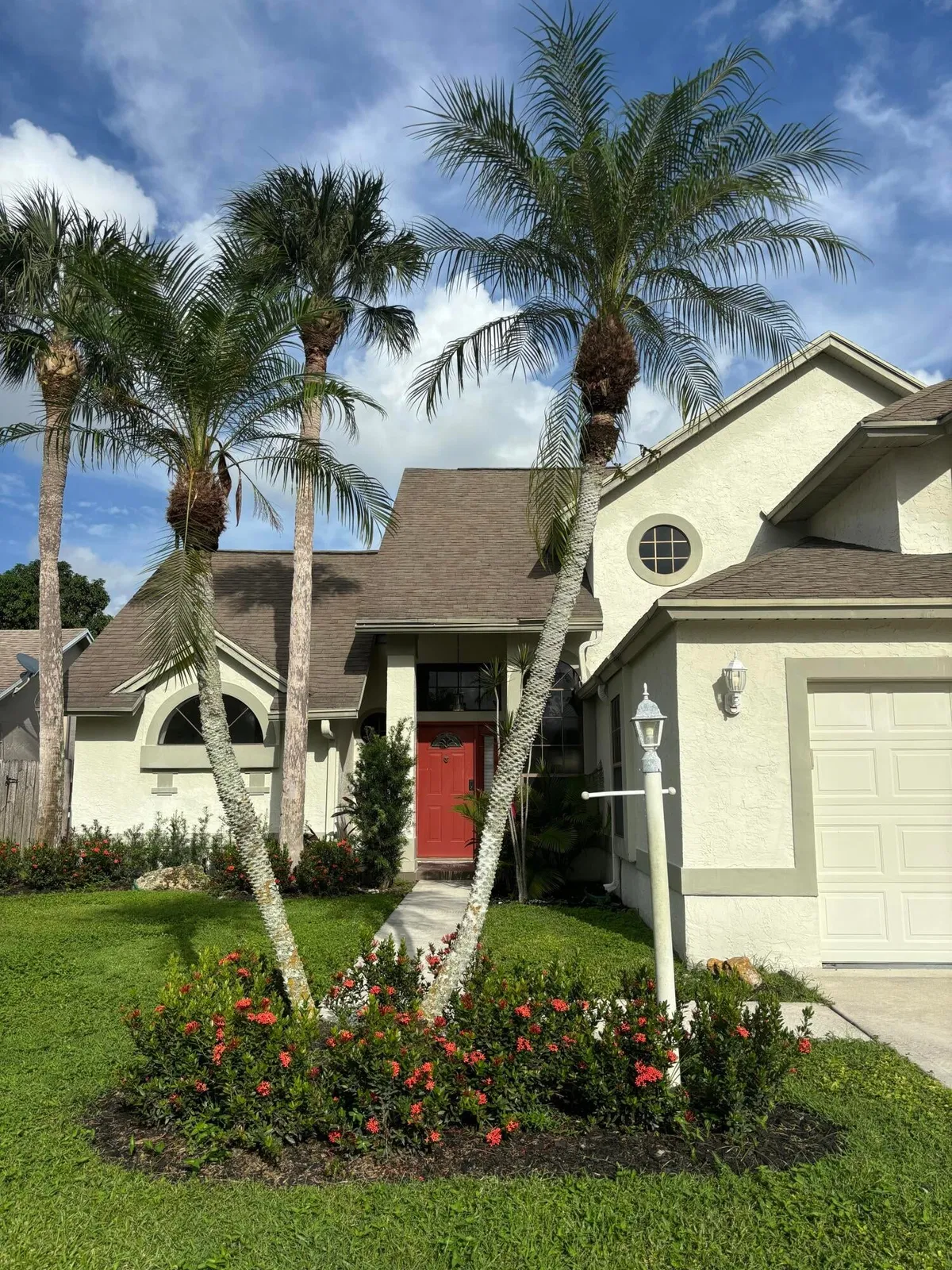 Residence photo 4
