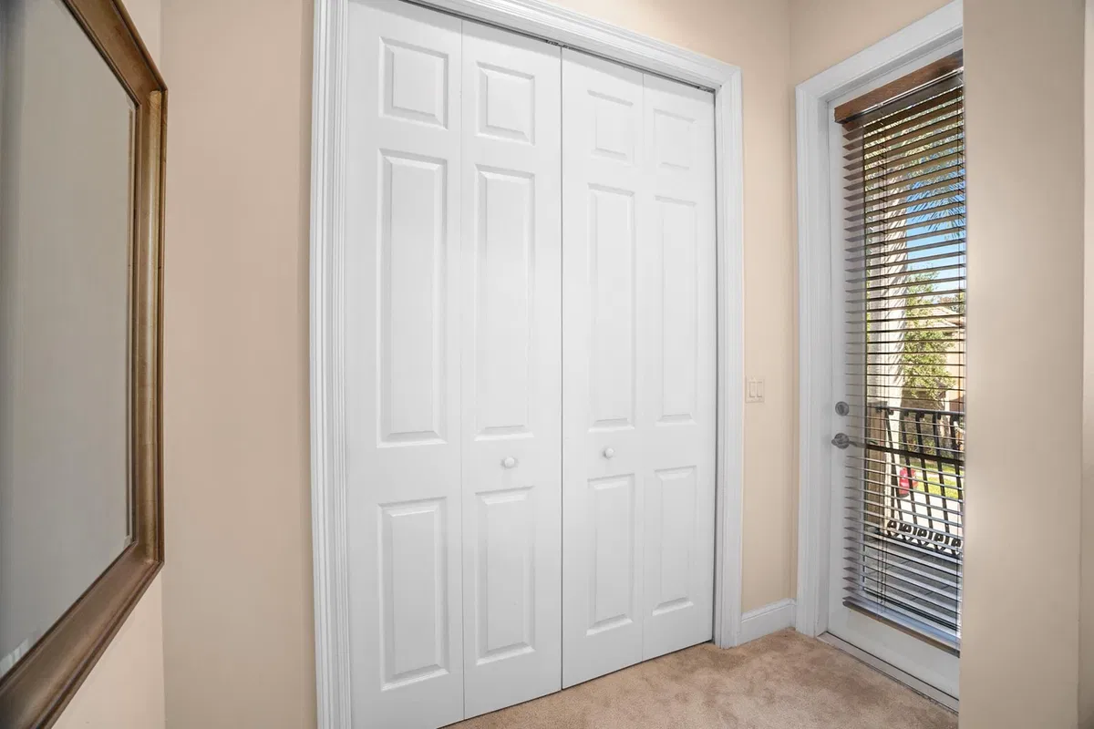 Residence photo 25