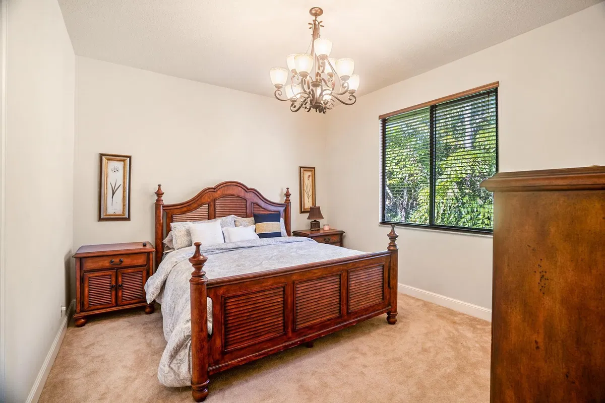 Residence photo 40