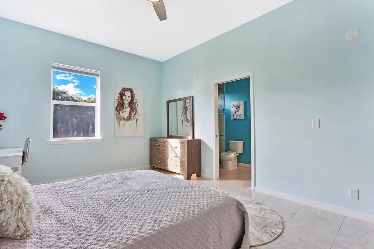 Residence photo 31