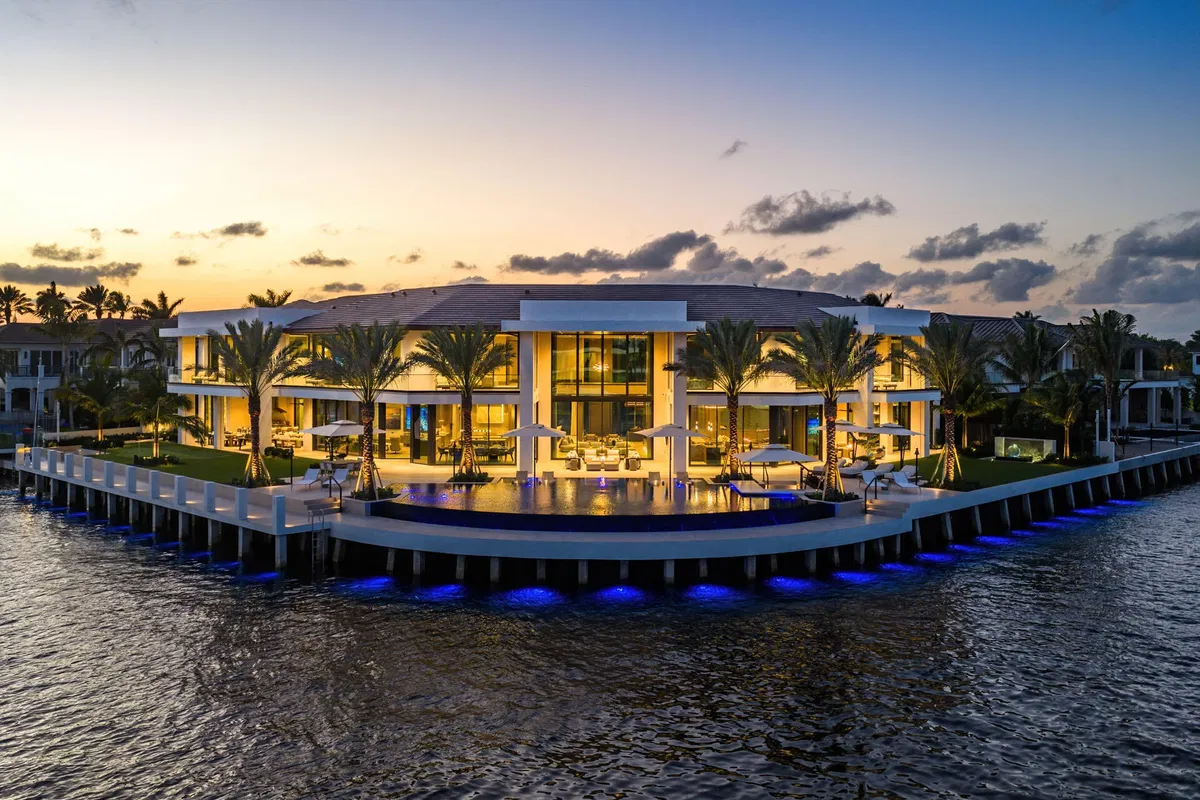 Royal Palm Yacht and Country Club Residence photo 7