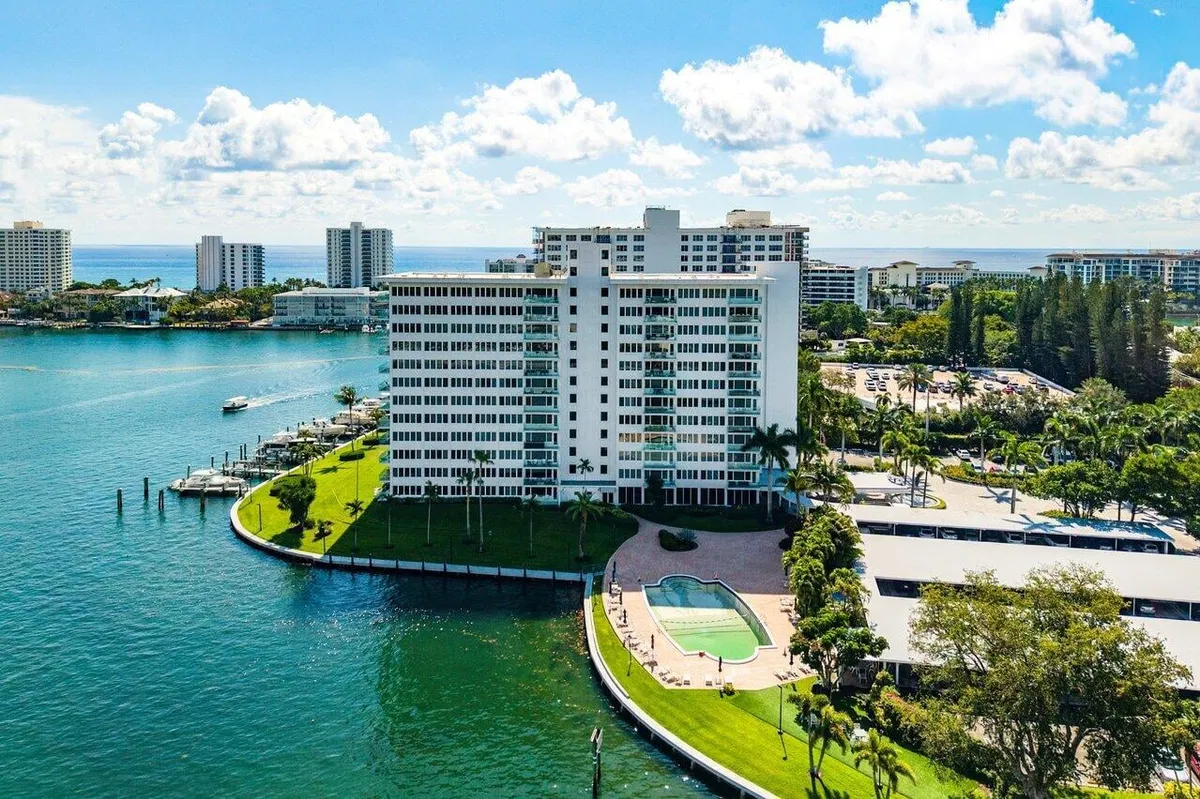 Boca Raton Unit Apt 9g