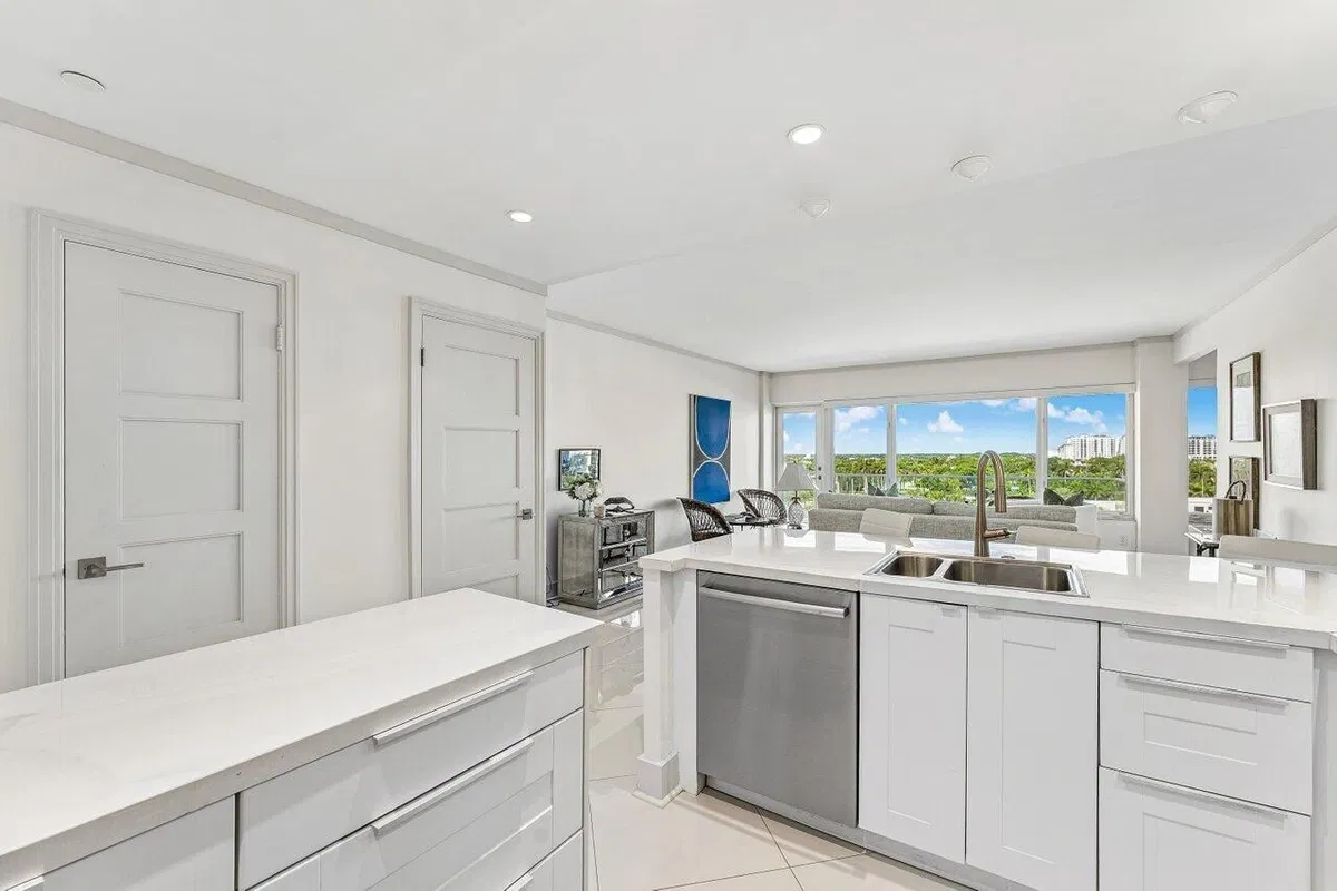 Boca Raton Unit Apt 9g photo 7