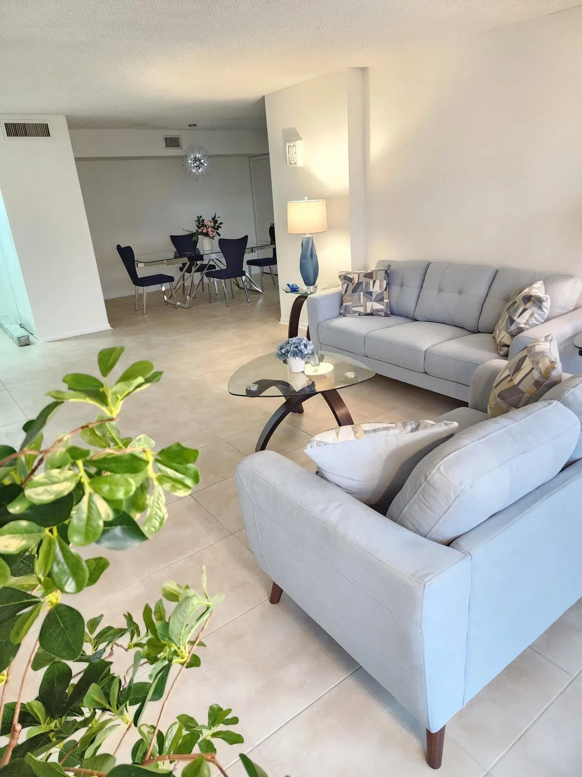 Singer Island Unit 703 photo 4