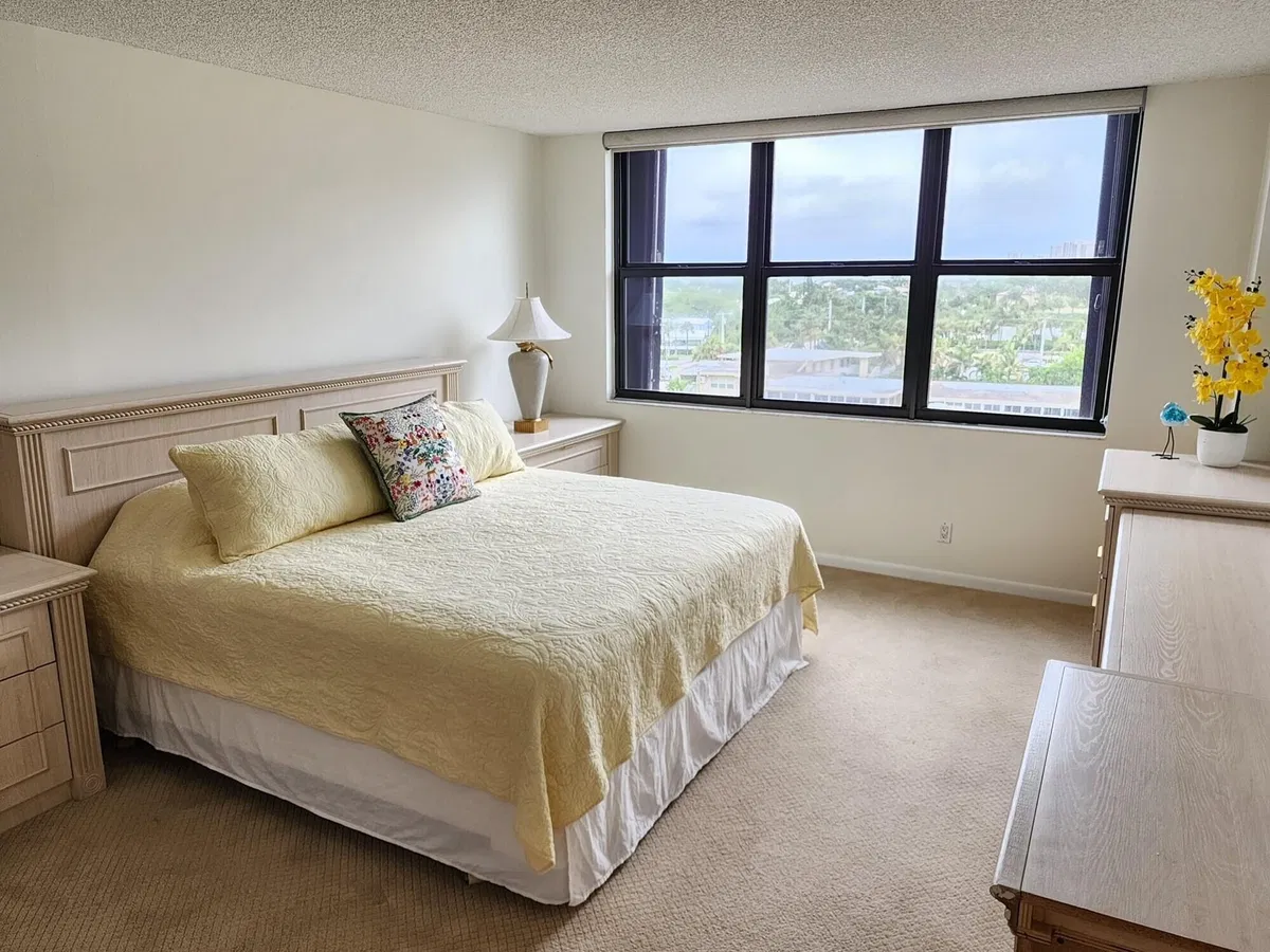 Singer Island Unit 703 photo 10