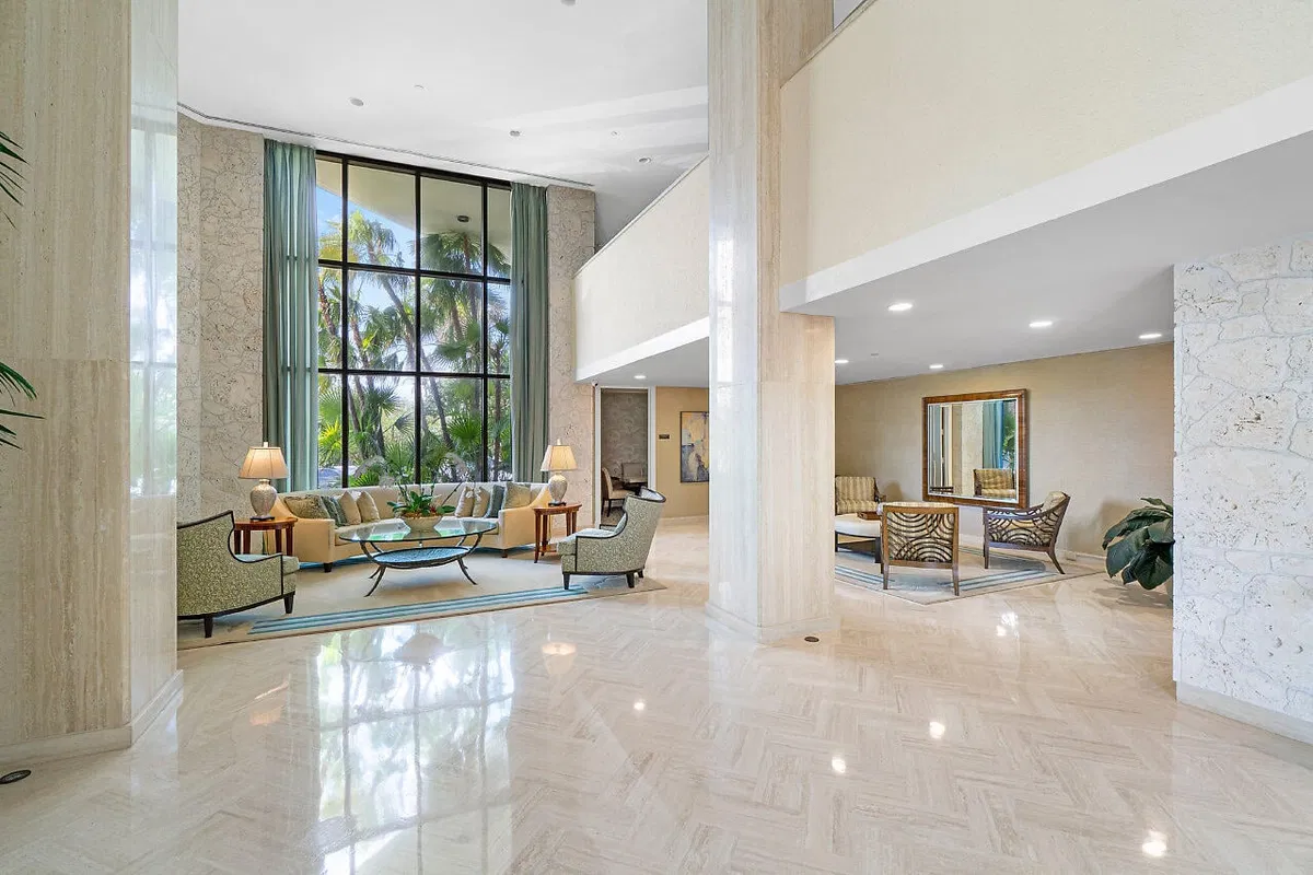 Singer Island Unit 19d photo 25