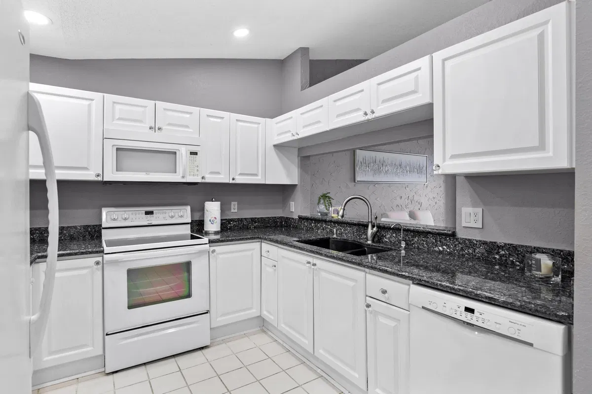 Residence photo 10