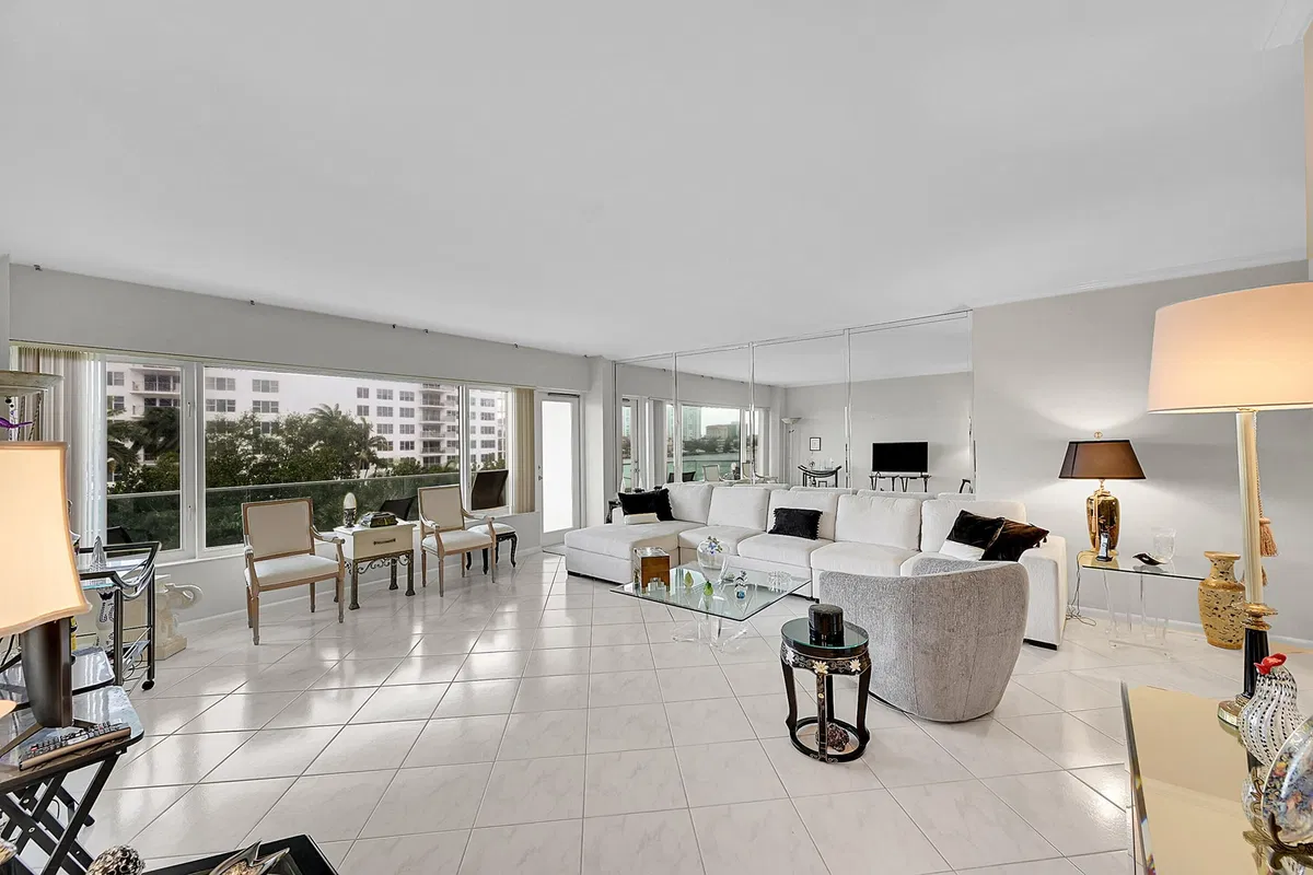 Boca Raton Unit 4b photo 7