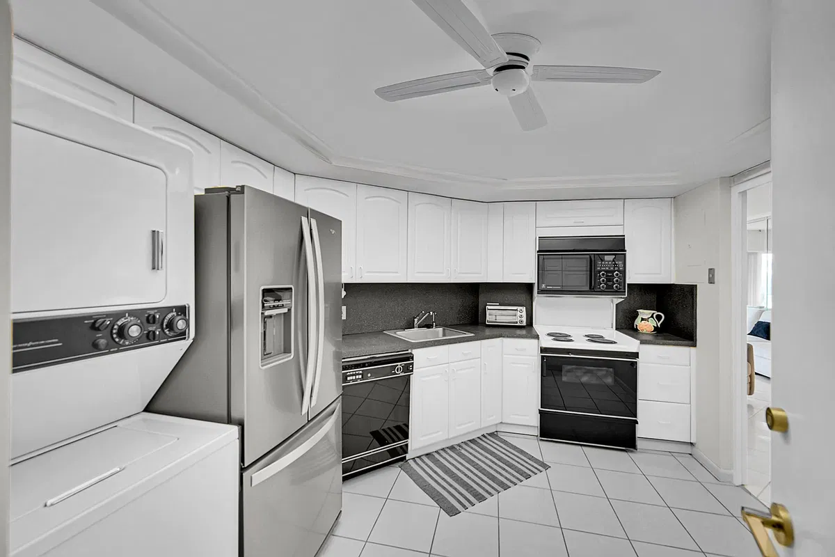 Boca Raton Unit 4b photo 16