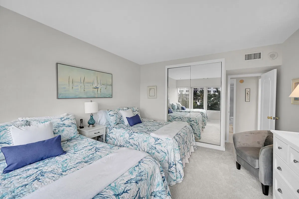 Boca Raton Unit 4b photo 25