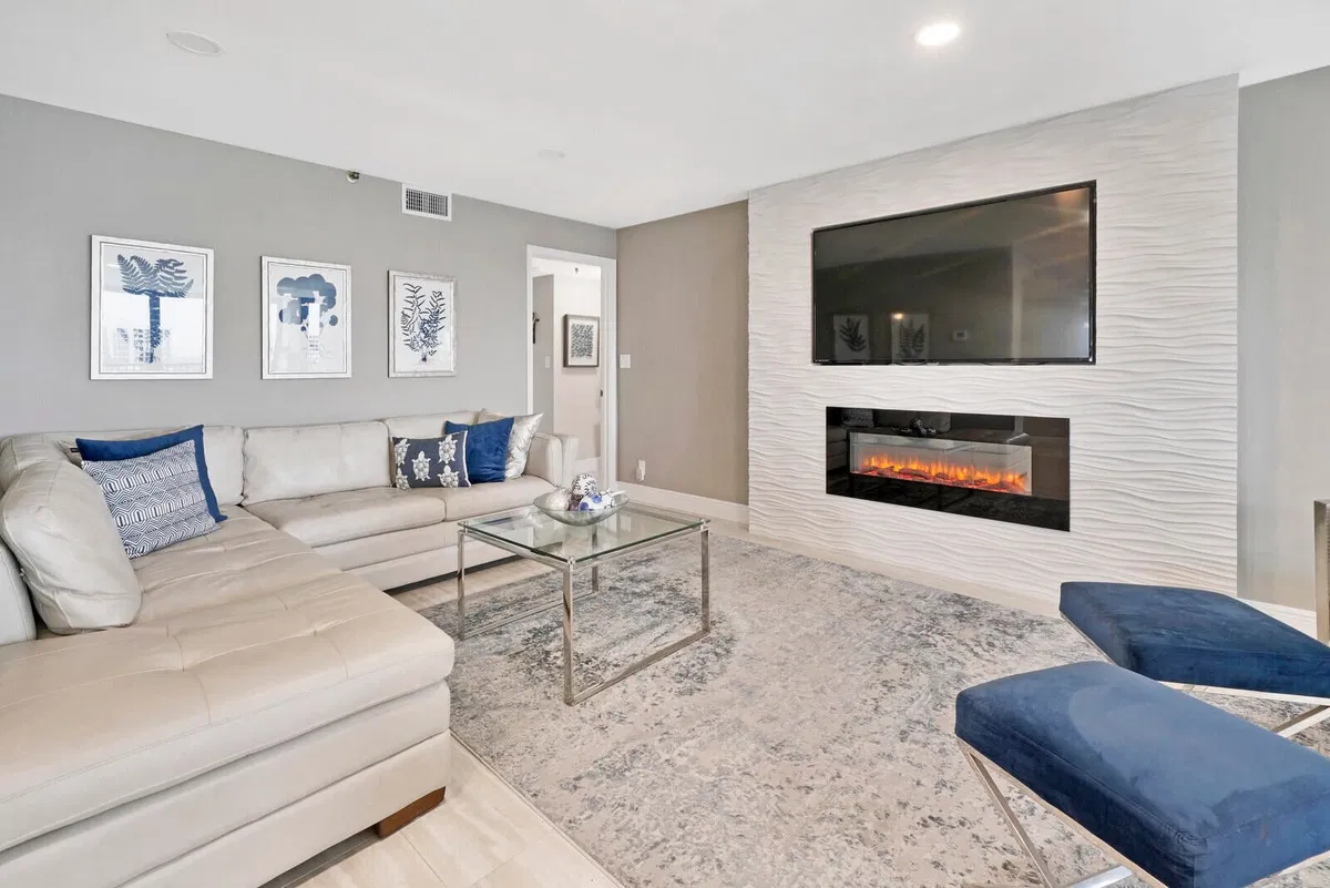 Unit 512 photo 16