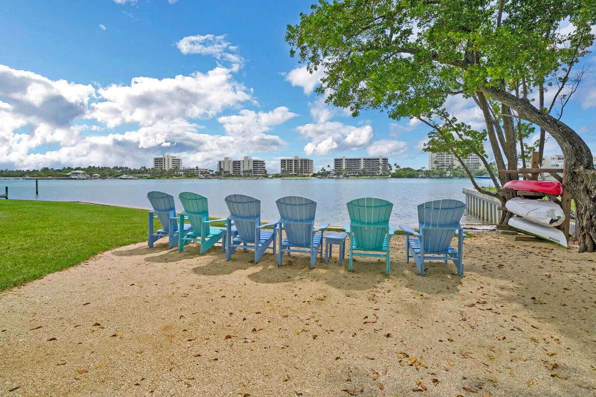 Unit 512 photo 46