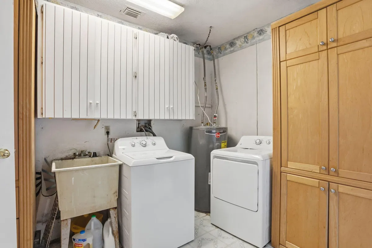 Residence photo 31