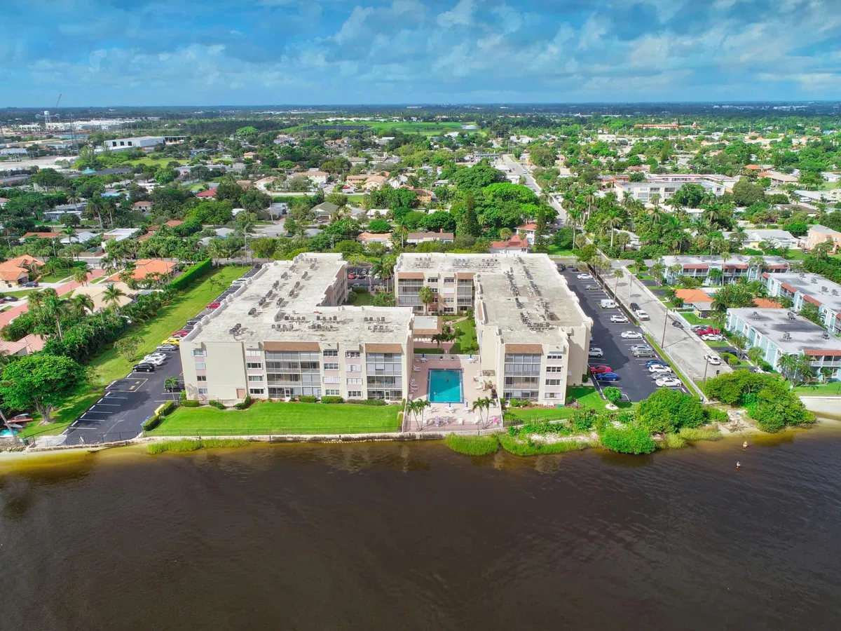 Lakeside Arms Lake Worth Unit 214 photo 40