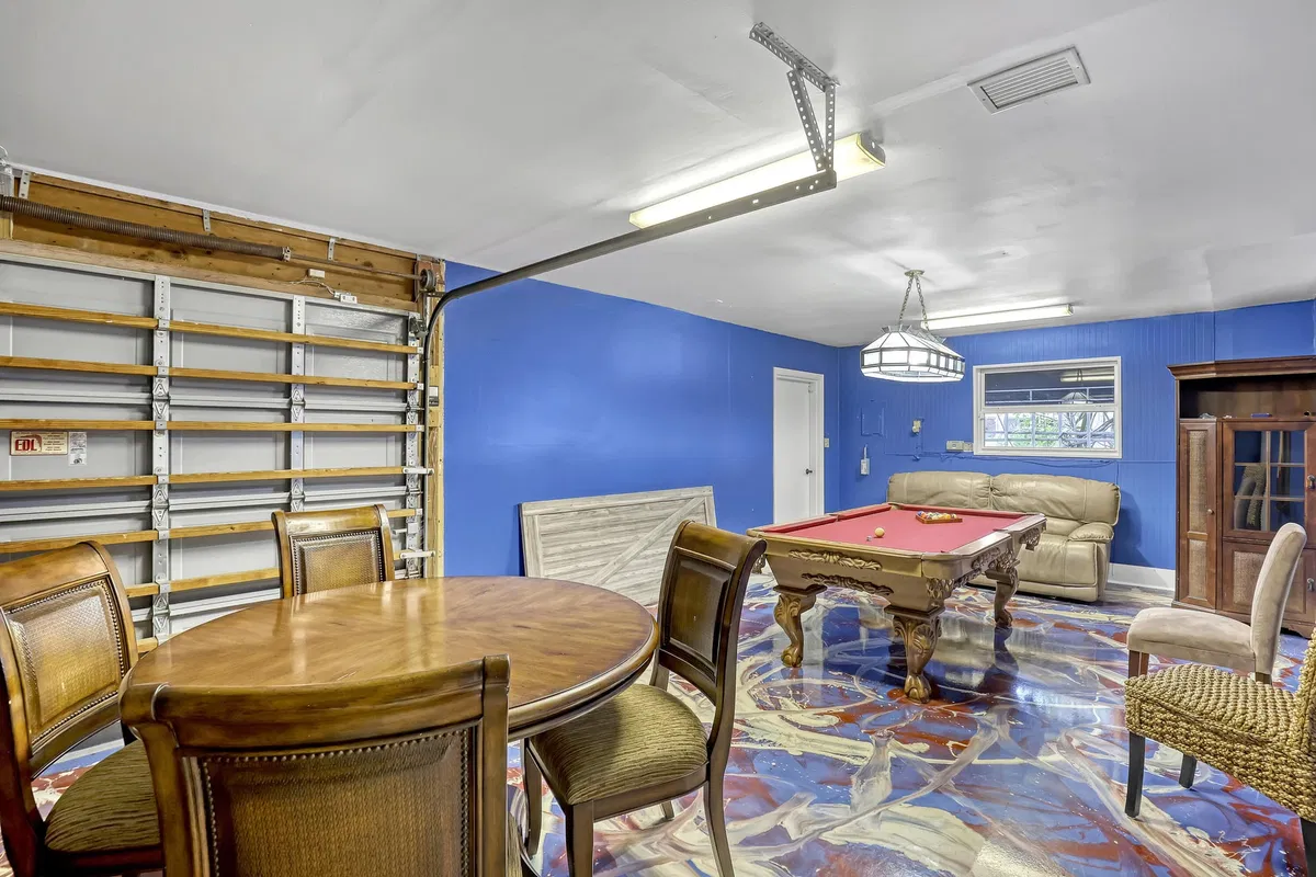  Residence photo 73