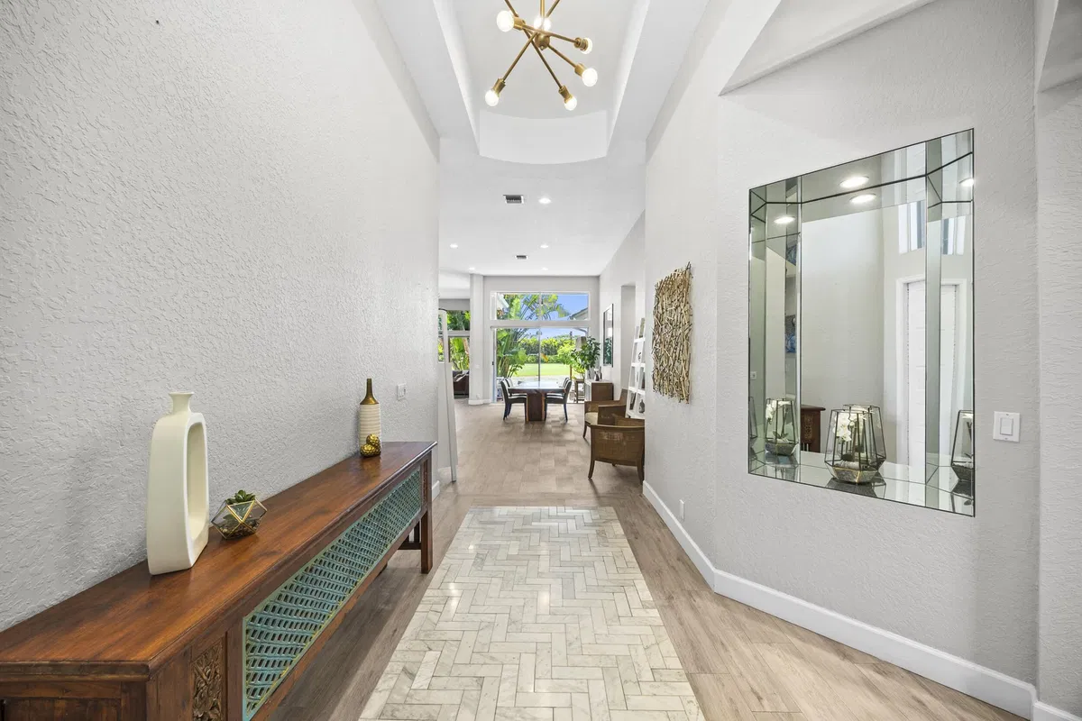Woodfield Country Club Residence photo 10