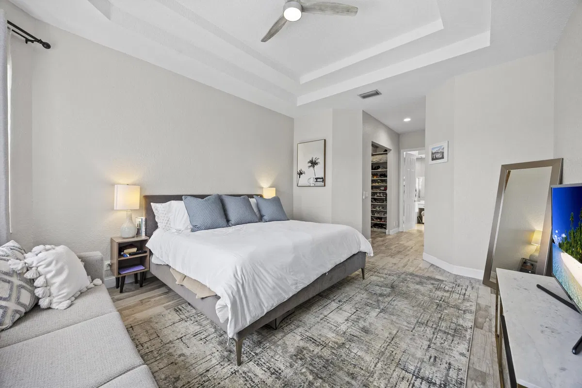 Woodfield Country Club Residence photo 31