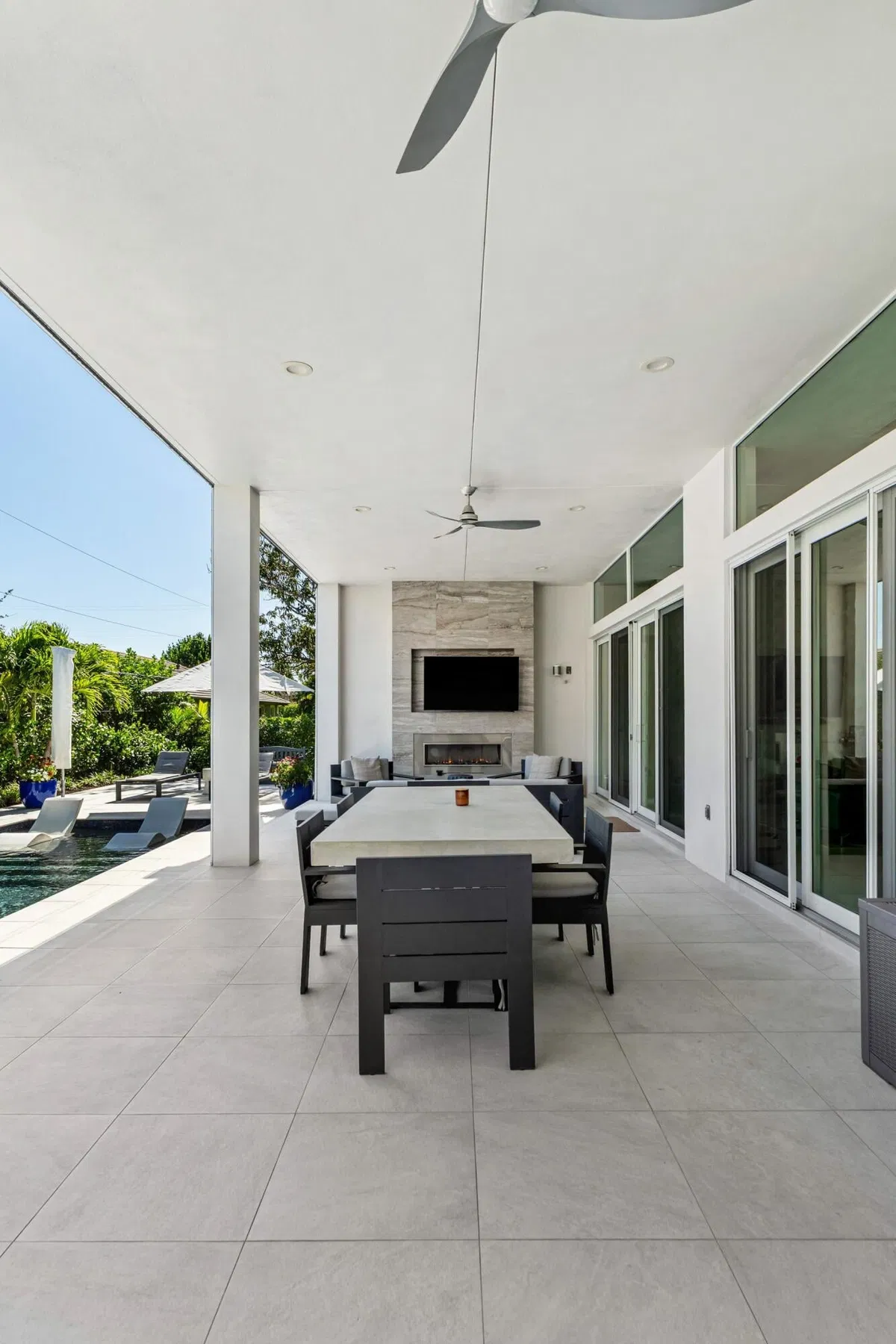 Hypoluxo Island Residence photo 16