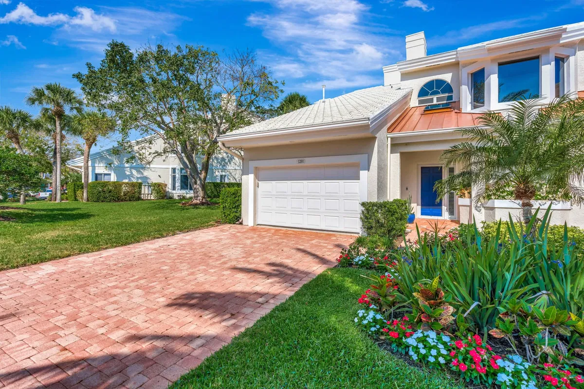 Admirals Cove Residence