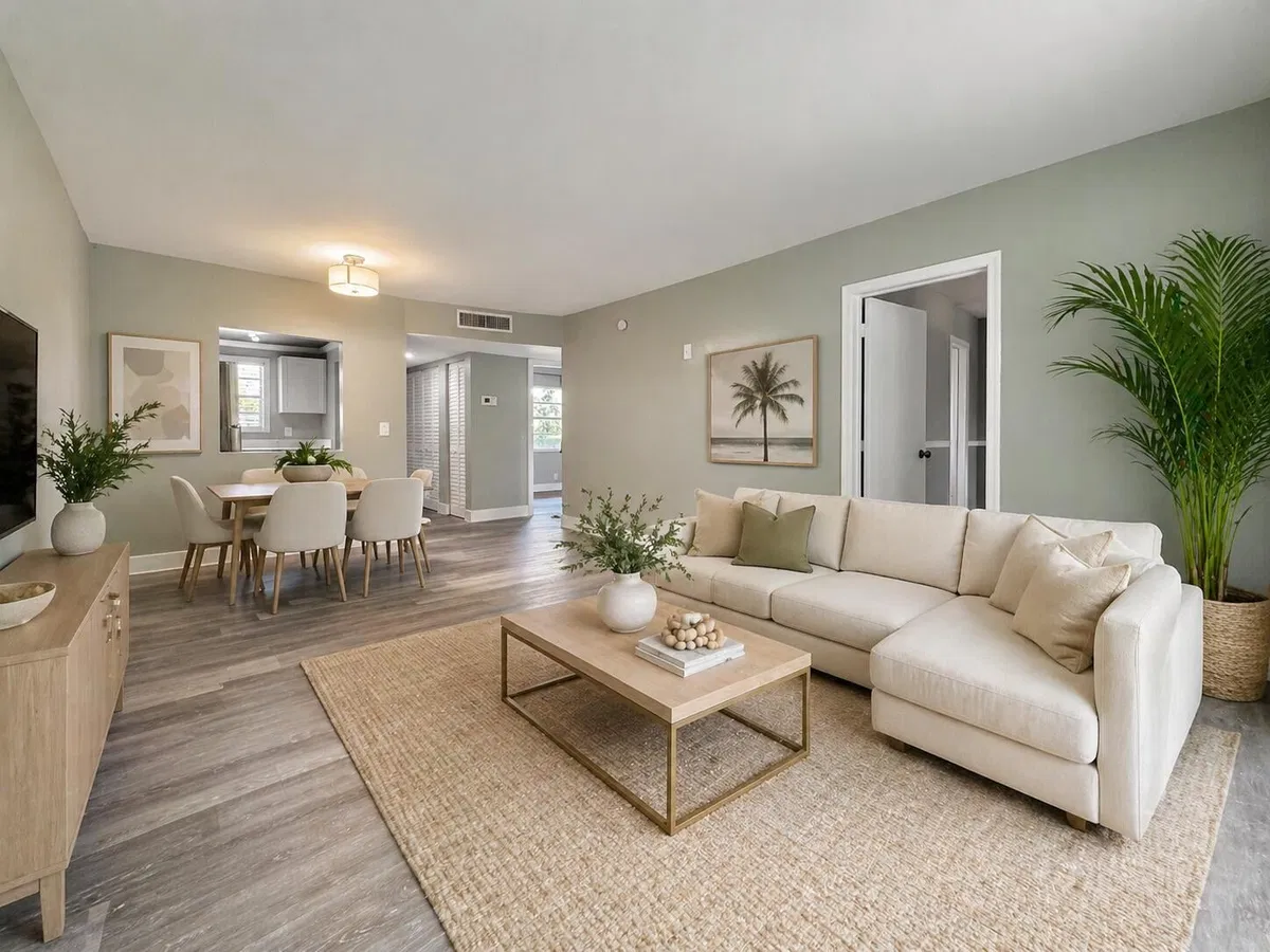 Unit 205 photo 7