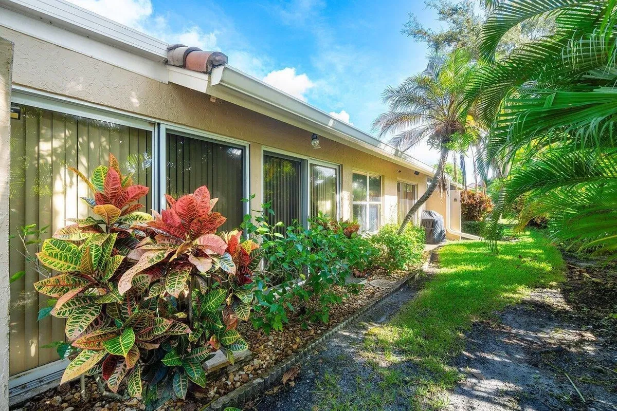 PGA National Palm Beach Gardens Residence photo 28