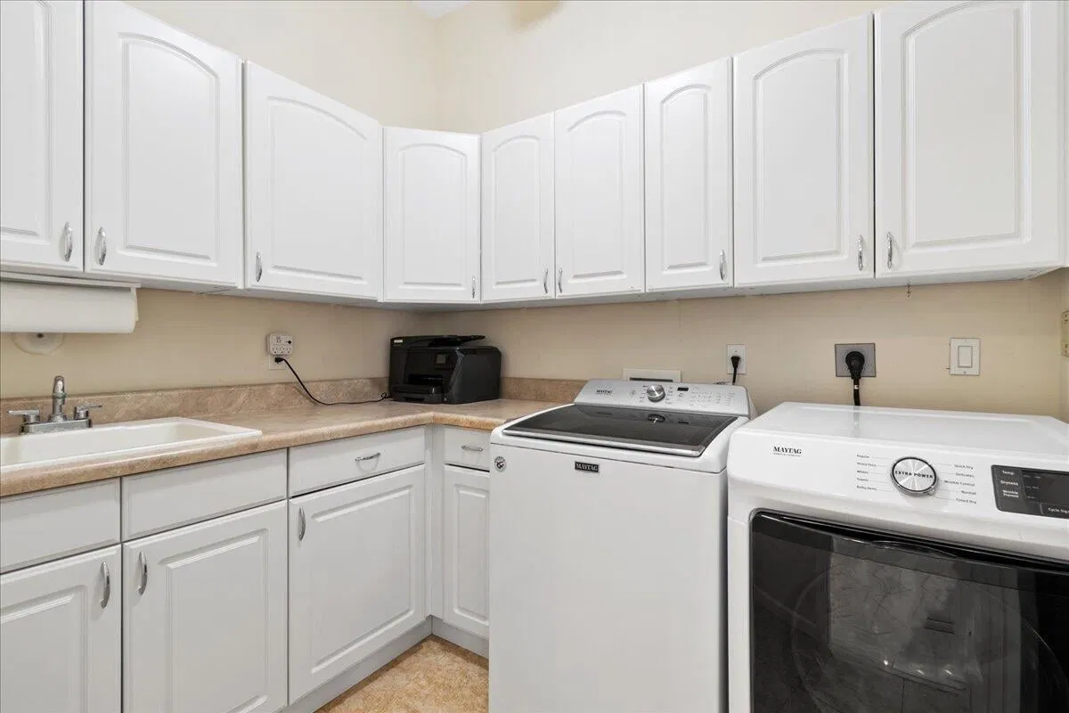  Residence photo 28
