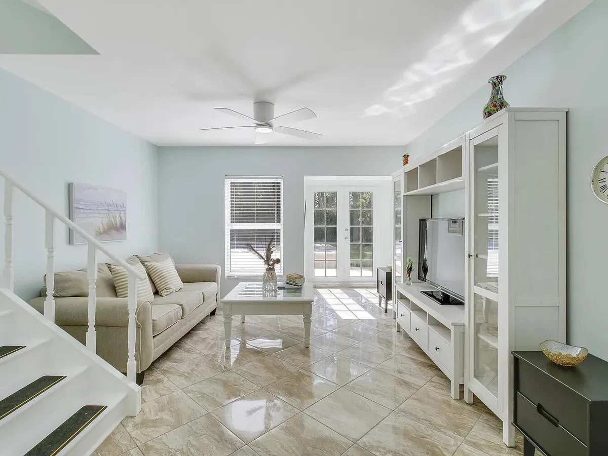 Singer Island Residence photo 10