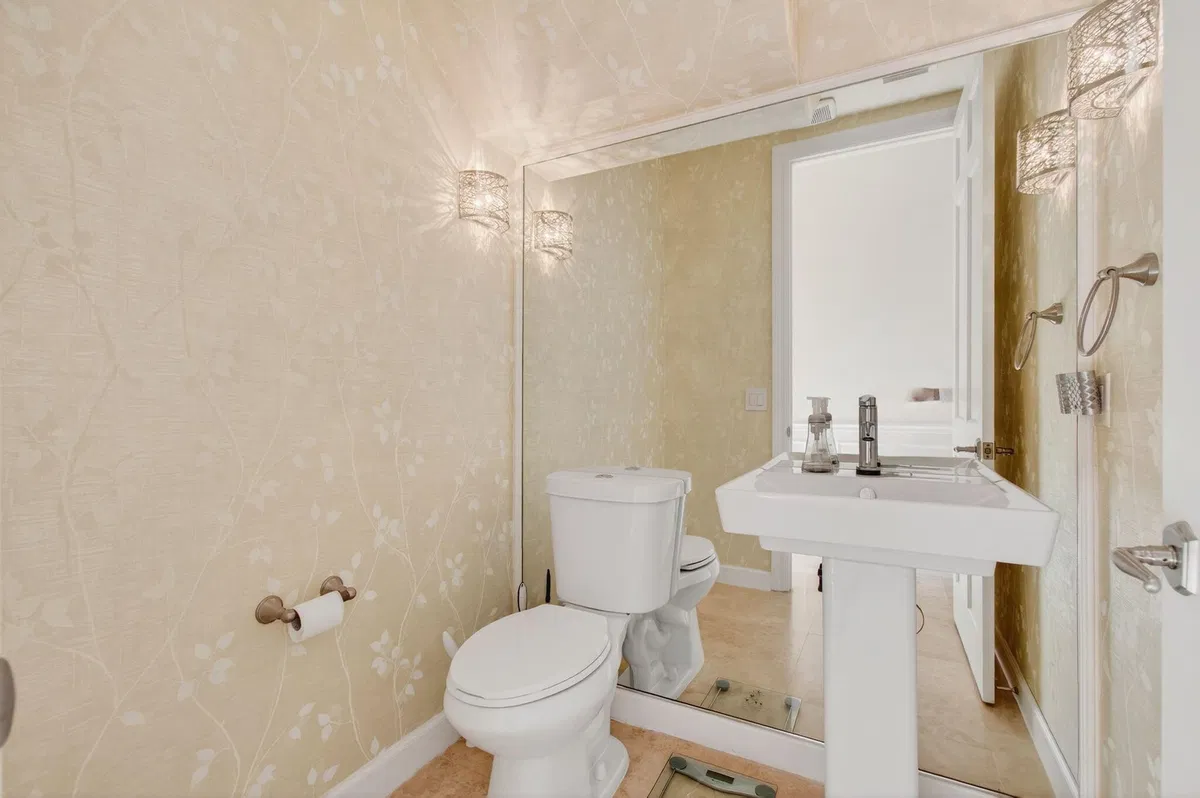 Residence photo 10