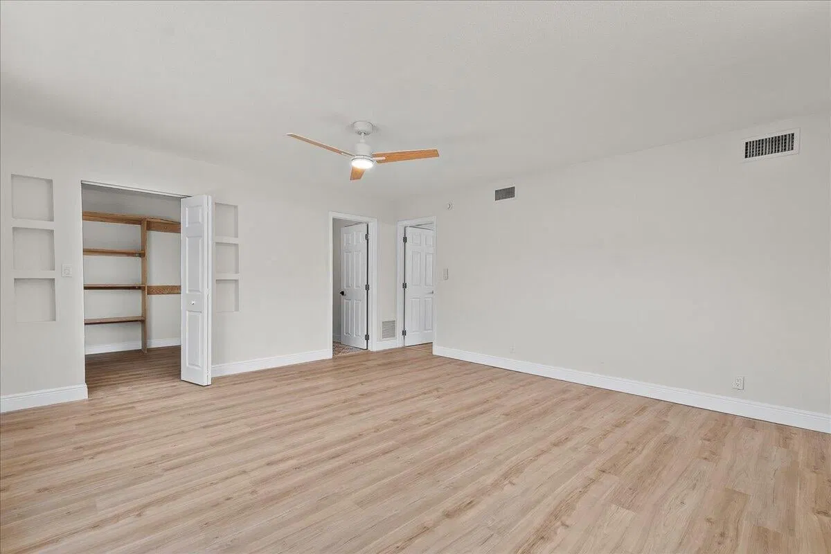  Residence photo 13