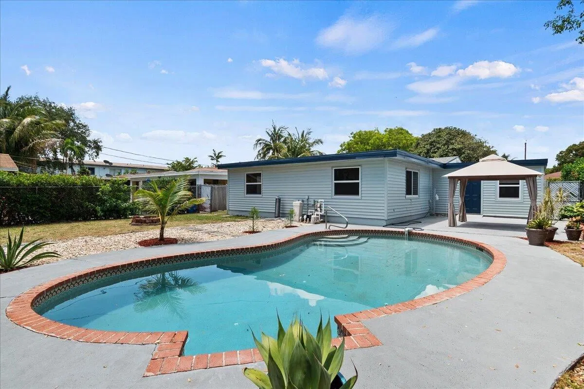  Residence photo 25
